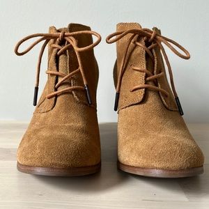 TOMS Booties/ Heels / Brown/ Lace up Booties/ Size 7.5W